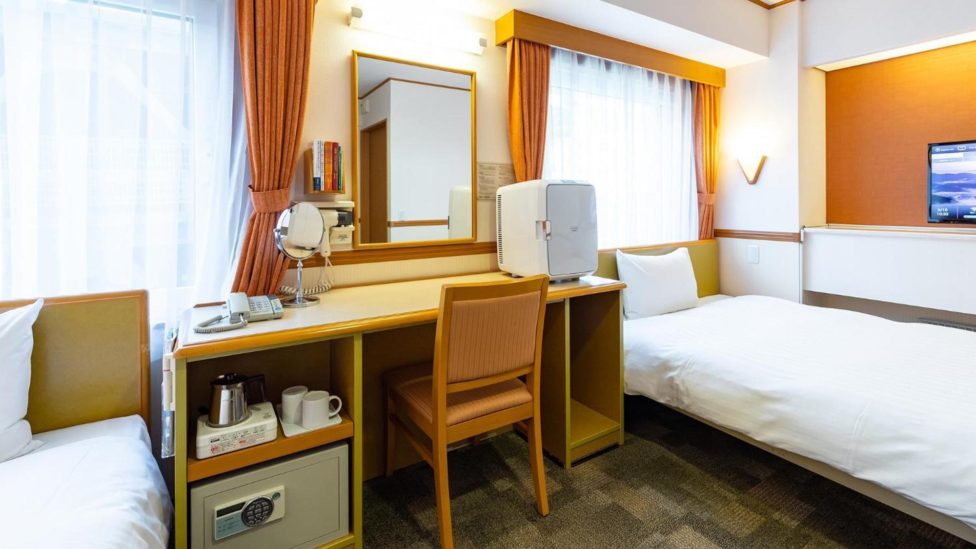 Toyoko Inn Wako-Shi Ekimae Номер фото