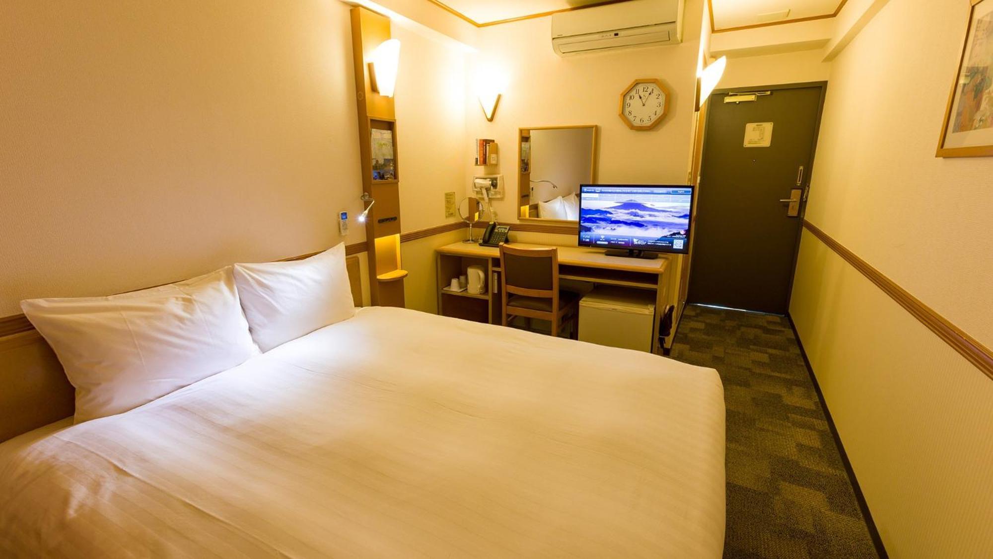 Toyoko Inn Wako-Shi Ekimae Номер фото